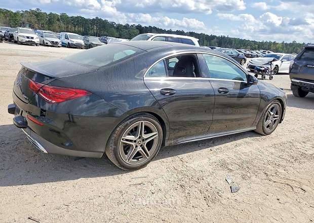 Mercedes-Benz CLA 250