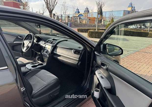 Toyota Camry 2011 — լուսանկար 10