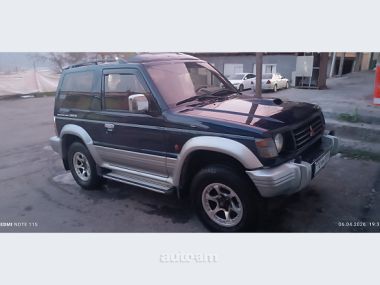 Mitsubishi Pajero  1996 