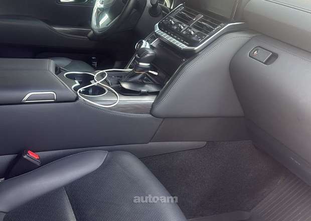 Toyota Land Cruiser 300