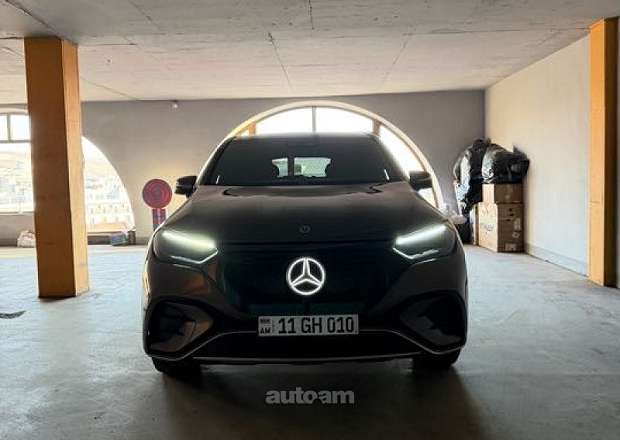 Mercedes-Benz EQE SUV