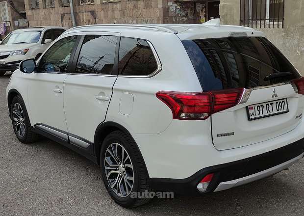Mitsubishi Օutlander Sport