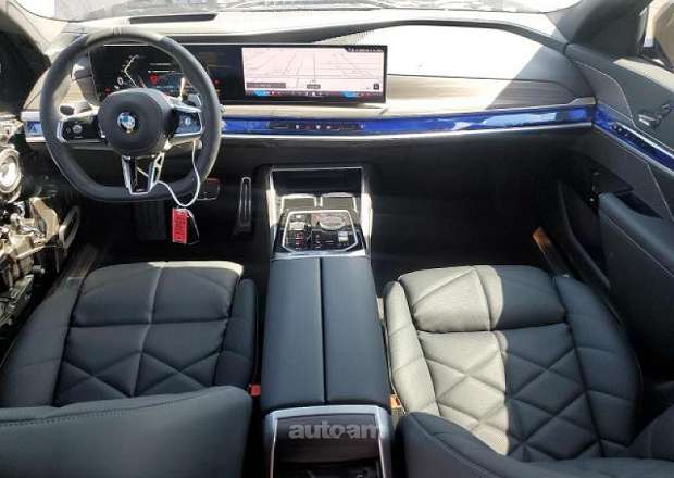 BMW 740
