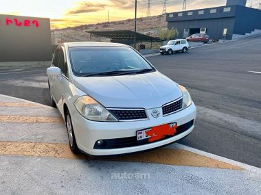 Nissan Tiida  2006 