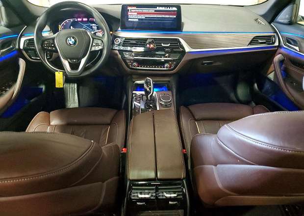 BMW 530
