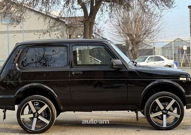 VAZ (Lada) NIVA Legend