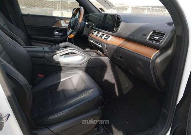 Mercedes-Benz GLS 500