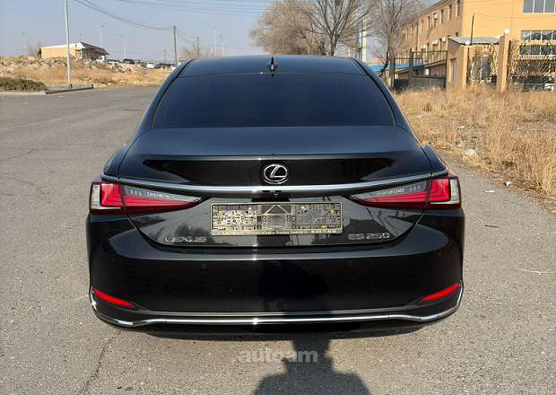 Lexus ES 250