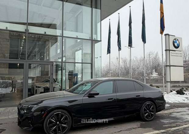 BMW 740