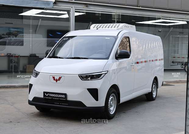 WULING Yangguang EV