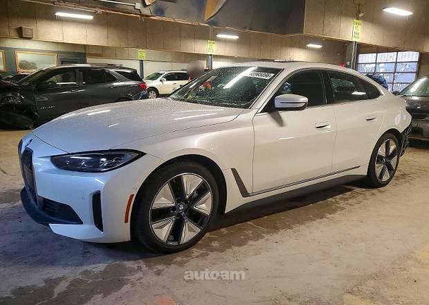 BMW i4