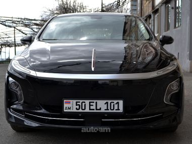 Hongqi E-QM5 Elektromobil 2025 — миниатюра 1