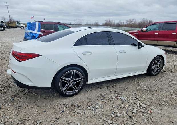 Mercedes-Benz CLA 250