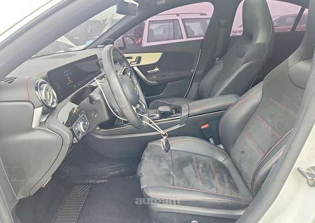 Mercedes-Benz CLA 250