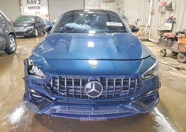 Mercedes-Benz CLA 45 AMG