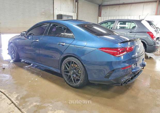 Mercedes-Benz CLA 45 AMG