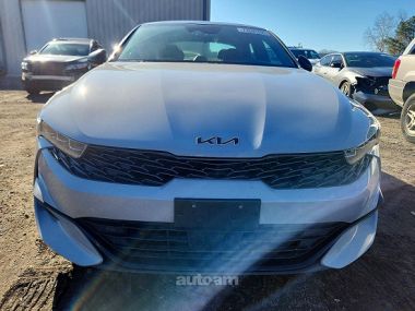 Kia K5  2022 