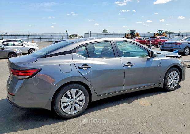 Nissan Sentra