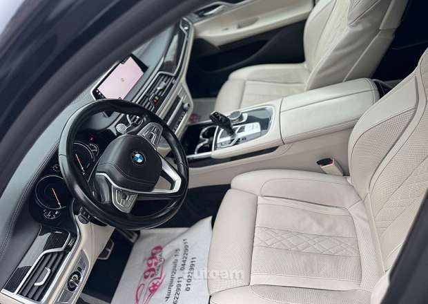 BMW 750