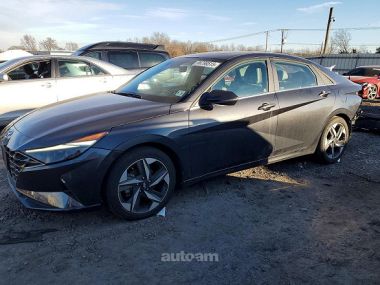 Hyundai Elantra  2021 