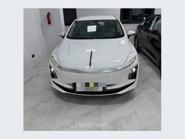 Hongqi E-QM5 2025 — миниатюра 1