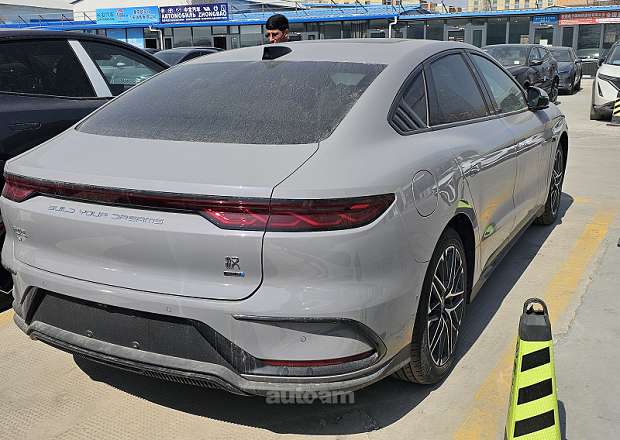 BYD Han EV