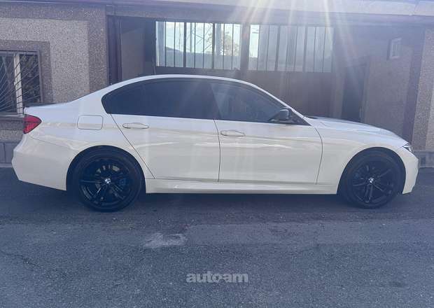 BMW 330 2016 — photo 7
