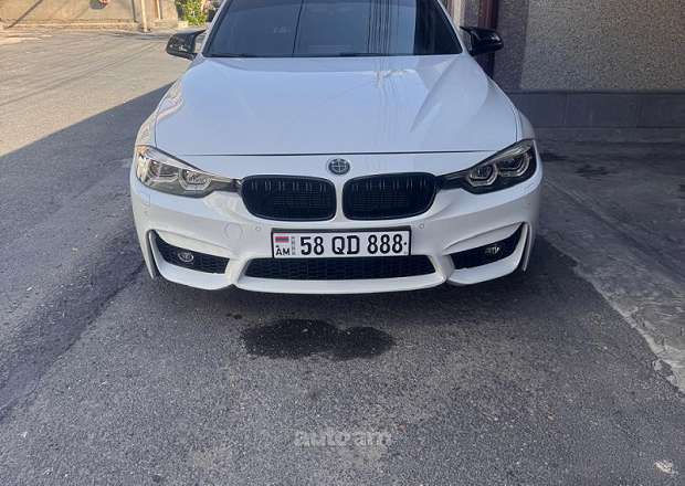 BMW 330 2016 — photo 1