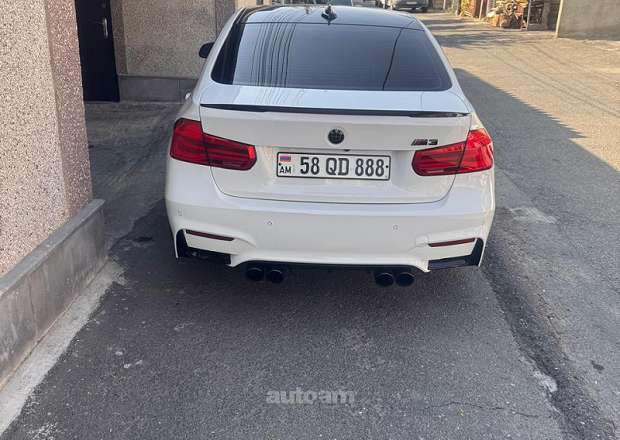 BMW 330 2016 — photo 4