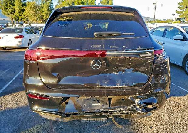 Mercedes-Benz EQS SUV