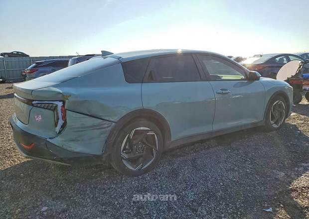 Kia K4