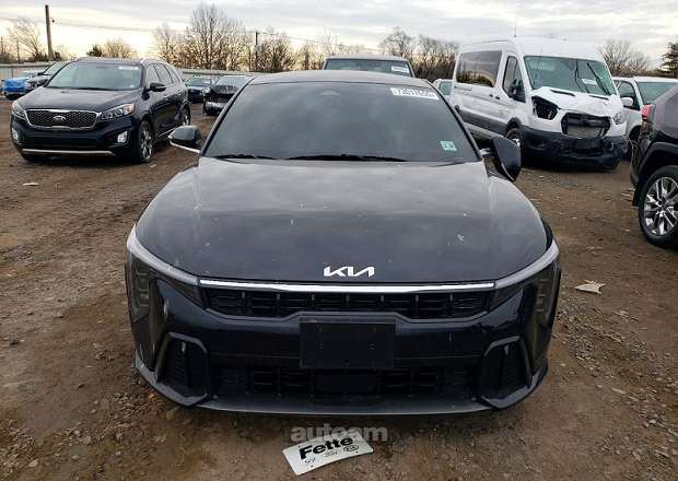 Kia K4