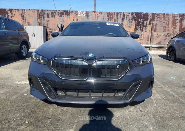 BMW i5
