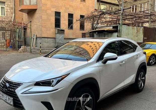 Lexus NX 300t
