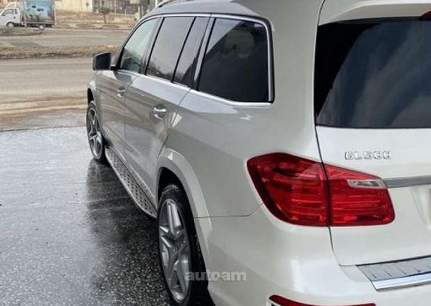 Mercedes-Benz GL 500