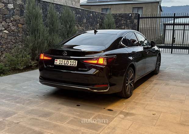 Lexus ES 250