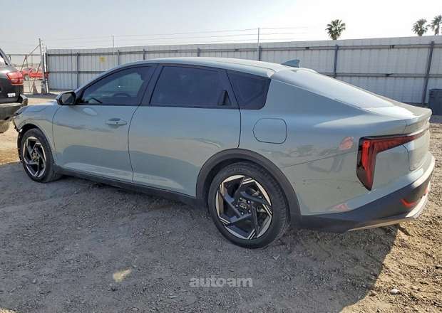 Kia K4