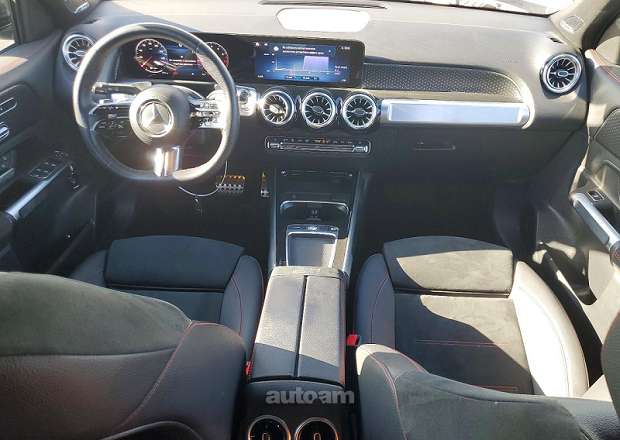 Mercedes-Benz GLB 250