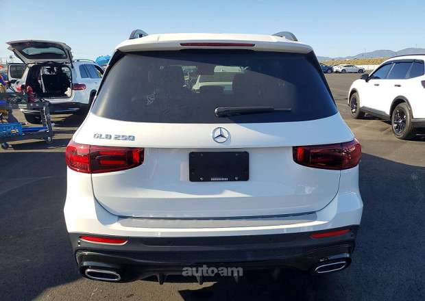 Mercedes-Benz GLB 250