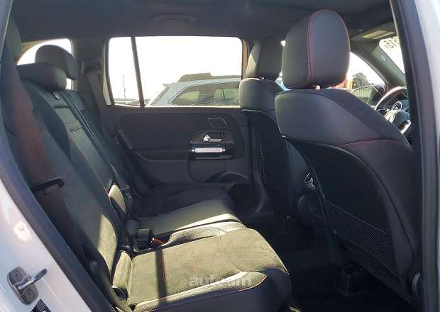 Mercedes-Benz GLB 250