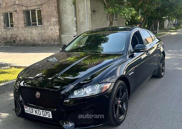 Jaguar XF