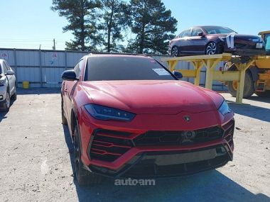 Lamborghini Urus  2021 