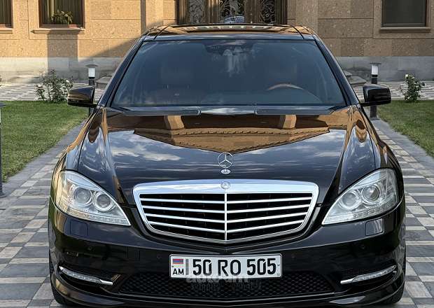 Mercedes-Benz S 500
