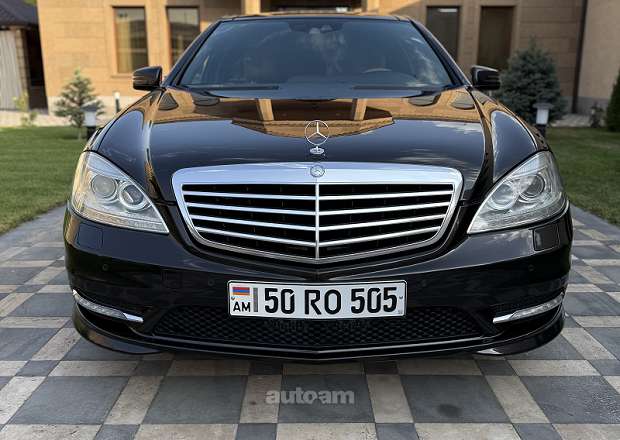 Mercedes-Benz S 500