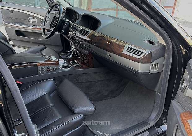 BMW 760
