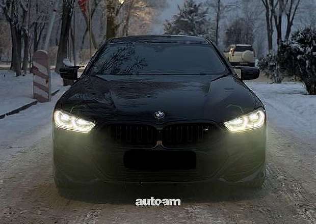 BMW 840