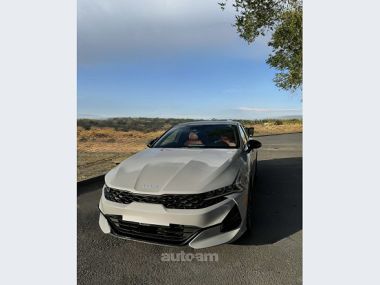 Kia K5  2021 