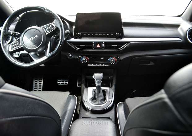 Kia Forte 2022 — լուսանկար 4