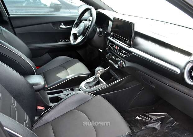 Kia Forte 2022 — լուսանկար 8