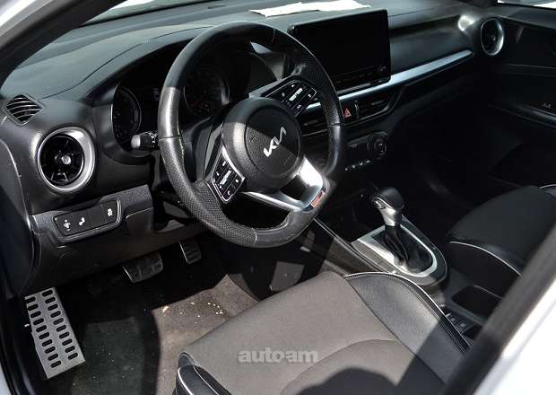Kia Forte 2022 — լուսանկար 7